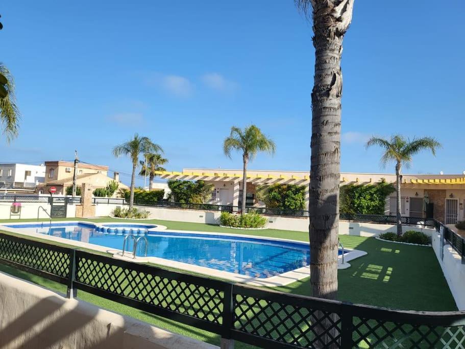 Magnifico Adosado Con Piscina Y Barbacoa Villa Campoamor Eksteriør bilde