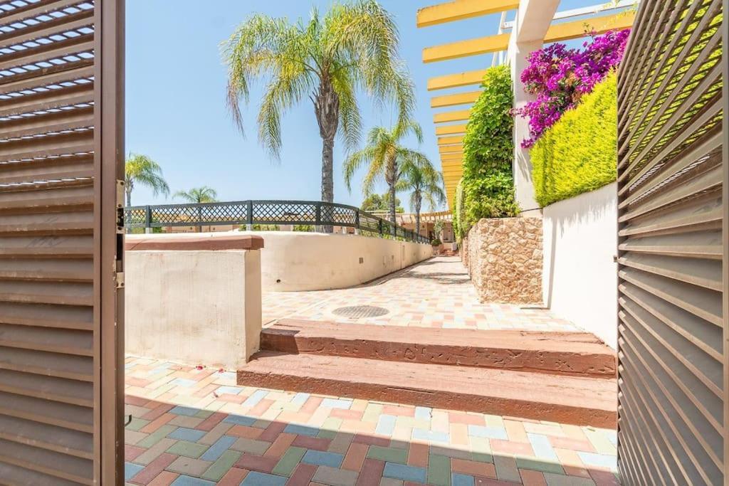 Magnifico Adosado Con Piscina Y Barbacoa Villa Campoamor Eksteriør bilde